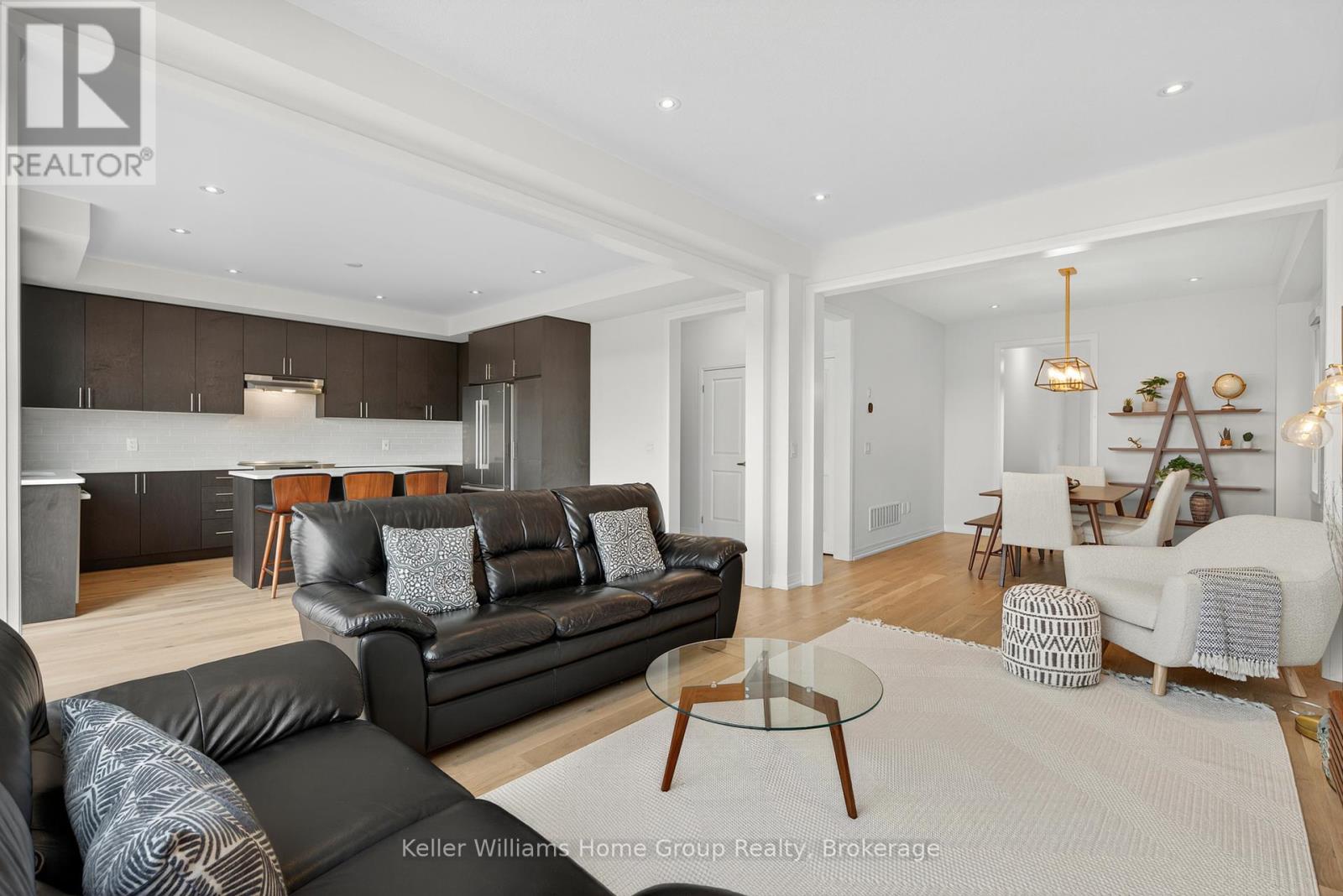 Property at 153 BLACKLOCK STREET image 5