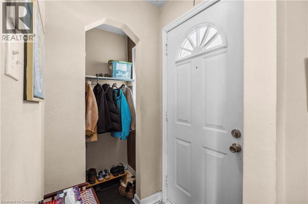 Property at 55 EAST Street N image 4