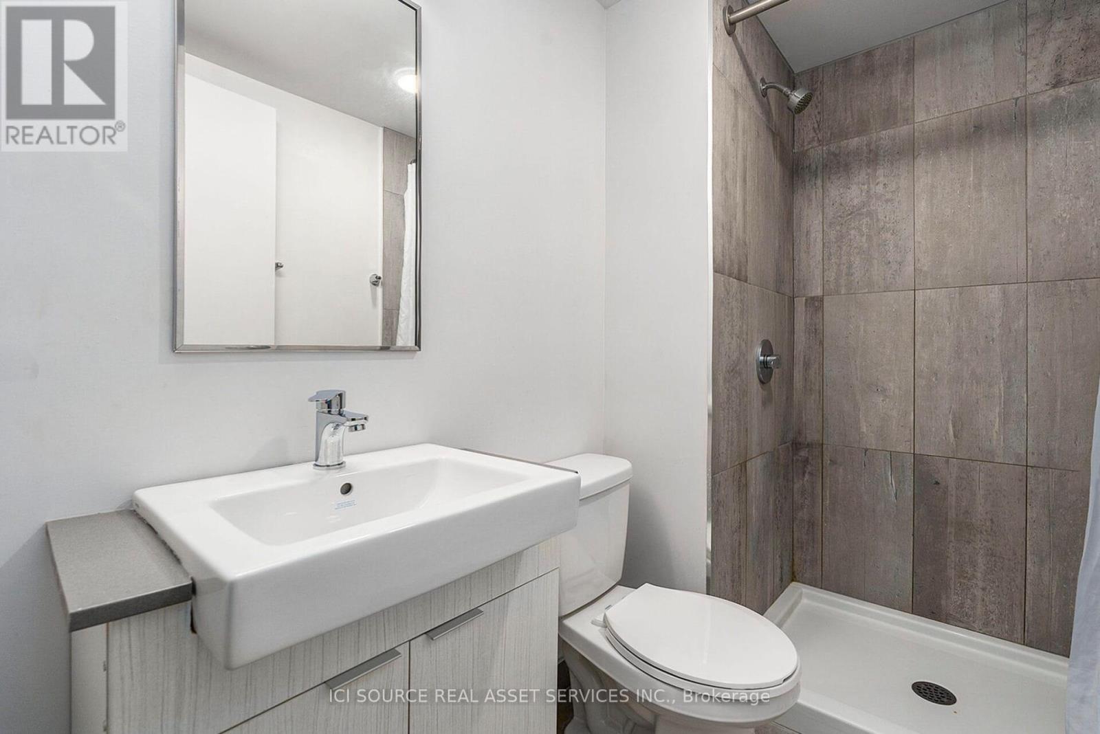 1702 - 105 Champagne Avenue S, Ottawa, Ontario  K1S 5E5 - Photo 14 - X12393382