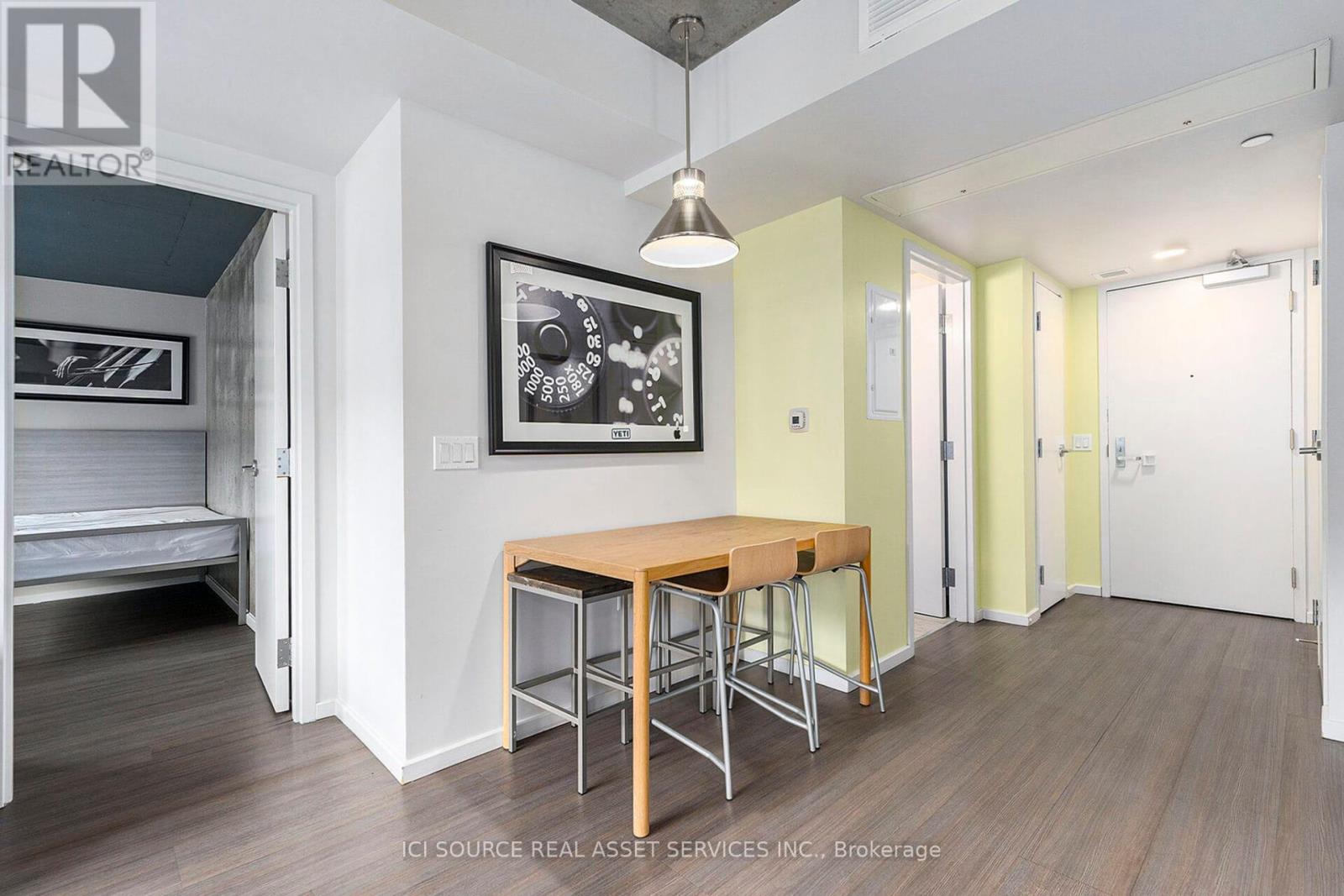 1702 - 105 Champagne Avenue S, Ottawa, Ontario  K1S 5E5 - Photo 8 - X12393382