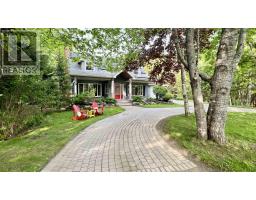 10 Kingsway Road, Hammonds Plains, Ca