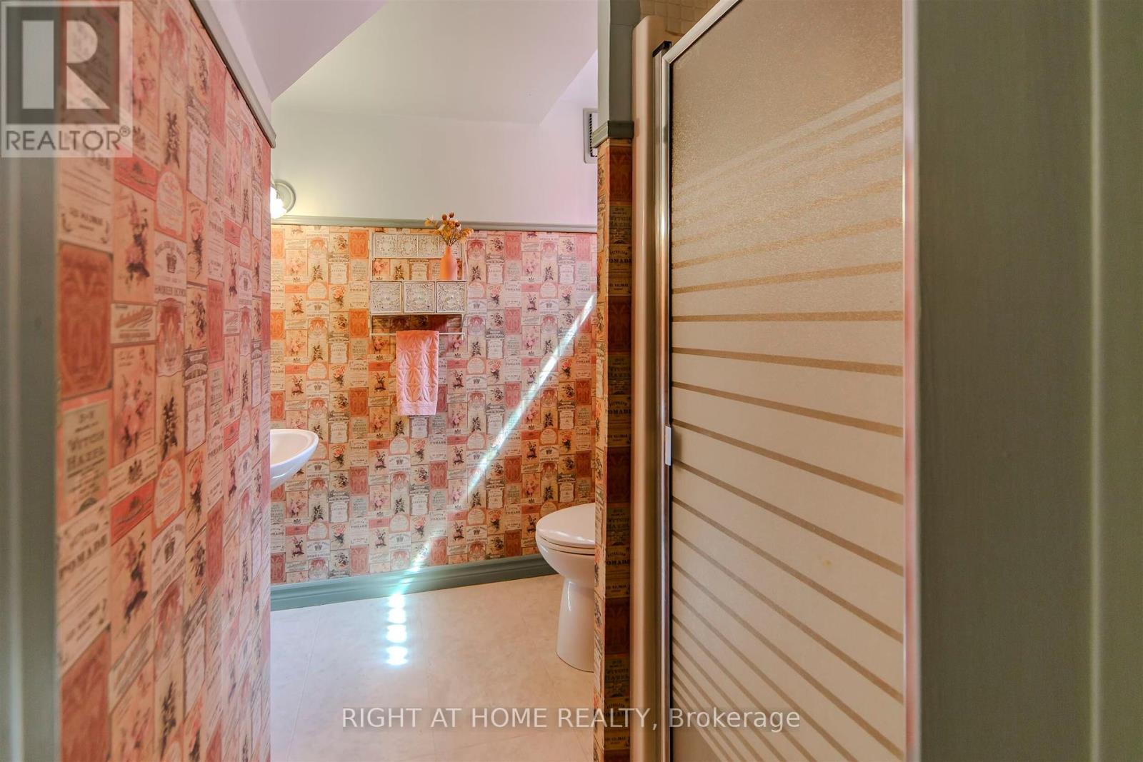 596 Wychwood Street, Oshawa, Ontario  L1G 2T3 - Photo 36 - E12393440
