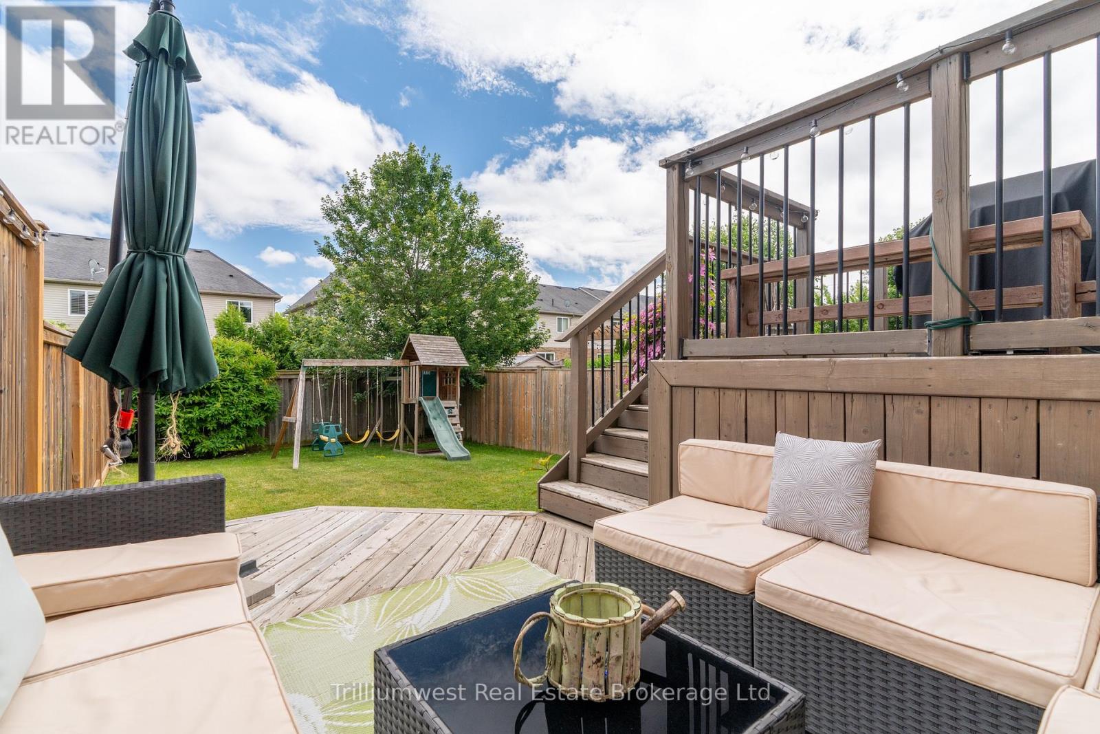 210 Couling Crescent, Guelph, Ontario  N1E 0L4 - Photo 31 - X12378089