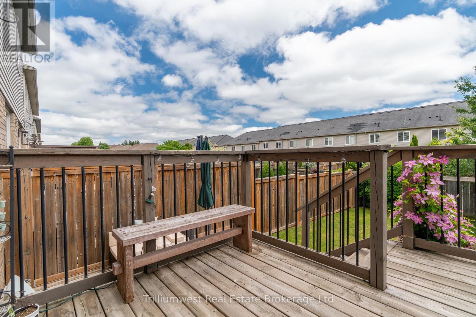 210 Couling Crescent, Guelph, Ontario  N1E 0L4 - Photo 29 - X12378089