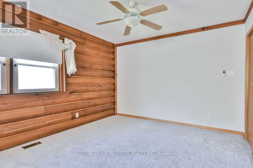 199 Anne Street N, Barrie, Ontario  L4N 4T4 - Photo 34 - S12393412