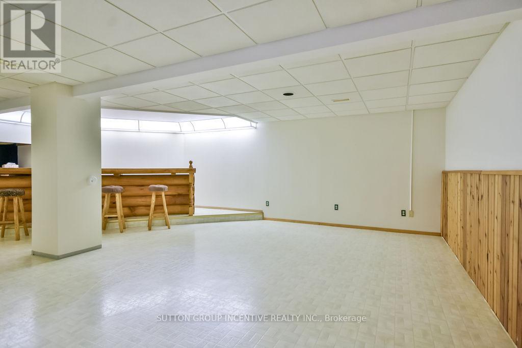 199 Anne Street N, Barrie, Ontario  L4N 4T4 - Photo 40 - S12393412