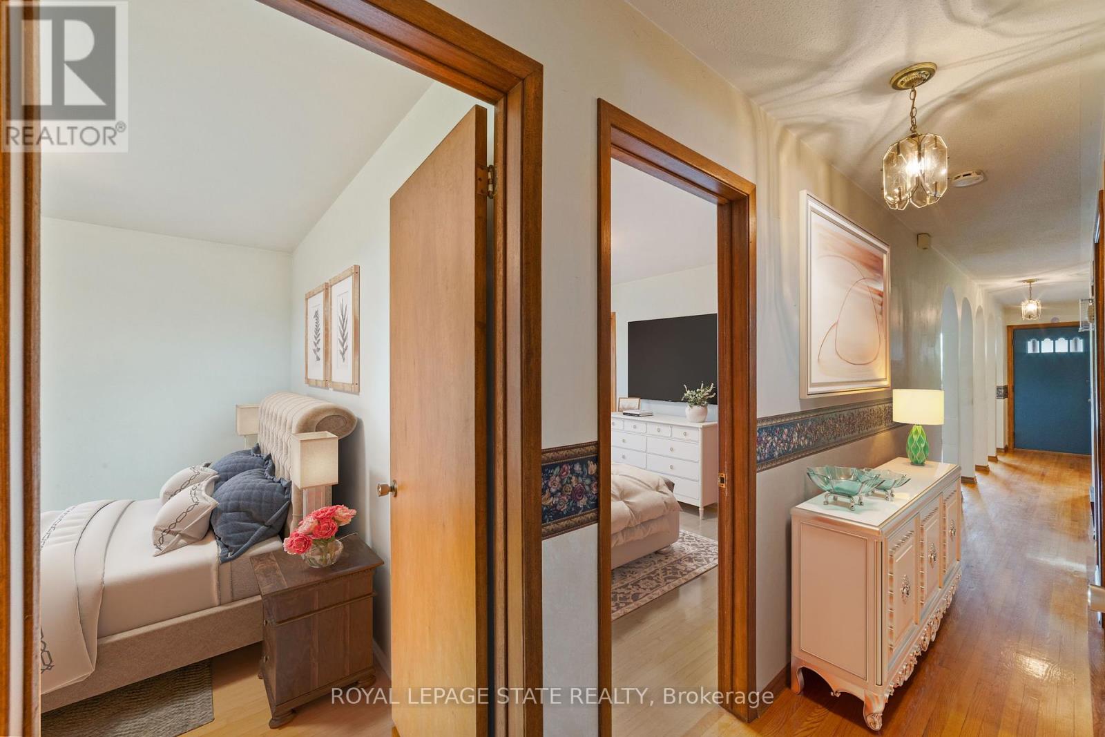 240 Mud Street W, Grimsby, Ontario  L0R 1M0 - Photo 7 - X12391234
