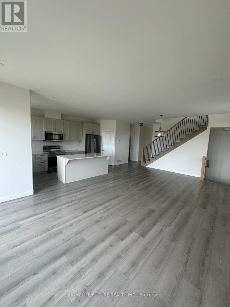 51 Erie Court, Loyalist, Ontario  K7N 0E3 - Photo 3 - X12391376