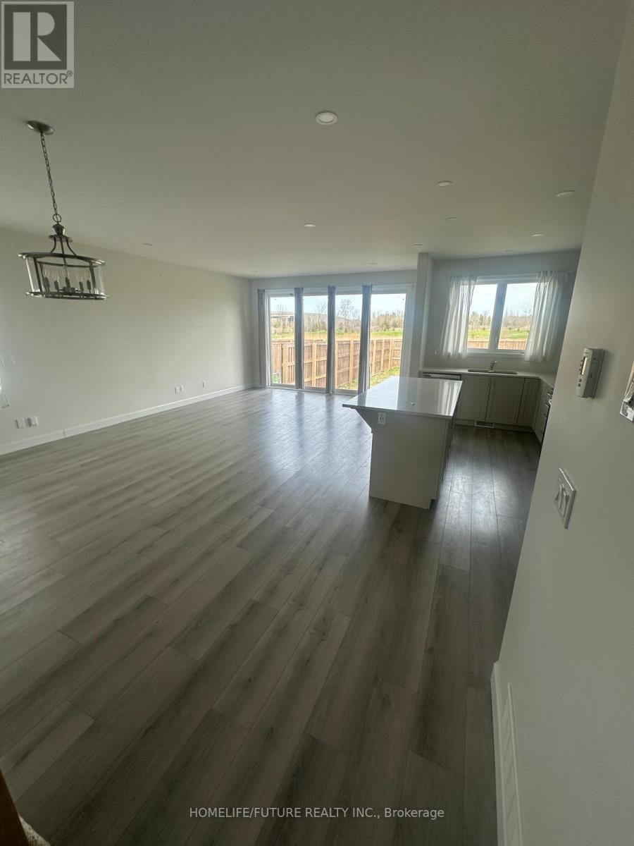 51 Erie Court, Loyalist, Ontario  K7N 0E3 - Photo 4 - X12391376