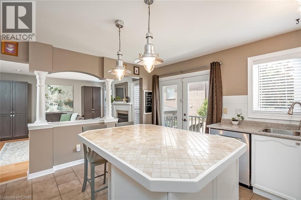 5586 Churchill Meadows Boulevard, Mississauga, Ontario  L5M 6M6 - Photo 11 - 40768211