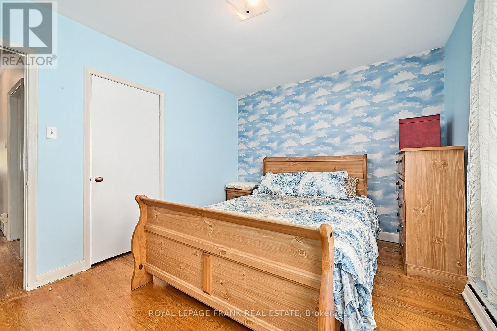 28 Winnipeg Road, Toronto, Ontario  M9P 2E4 - Photo 16 - W12393513