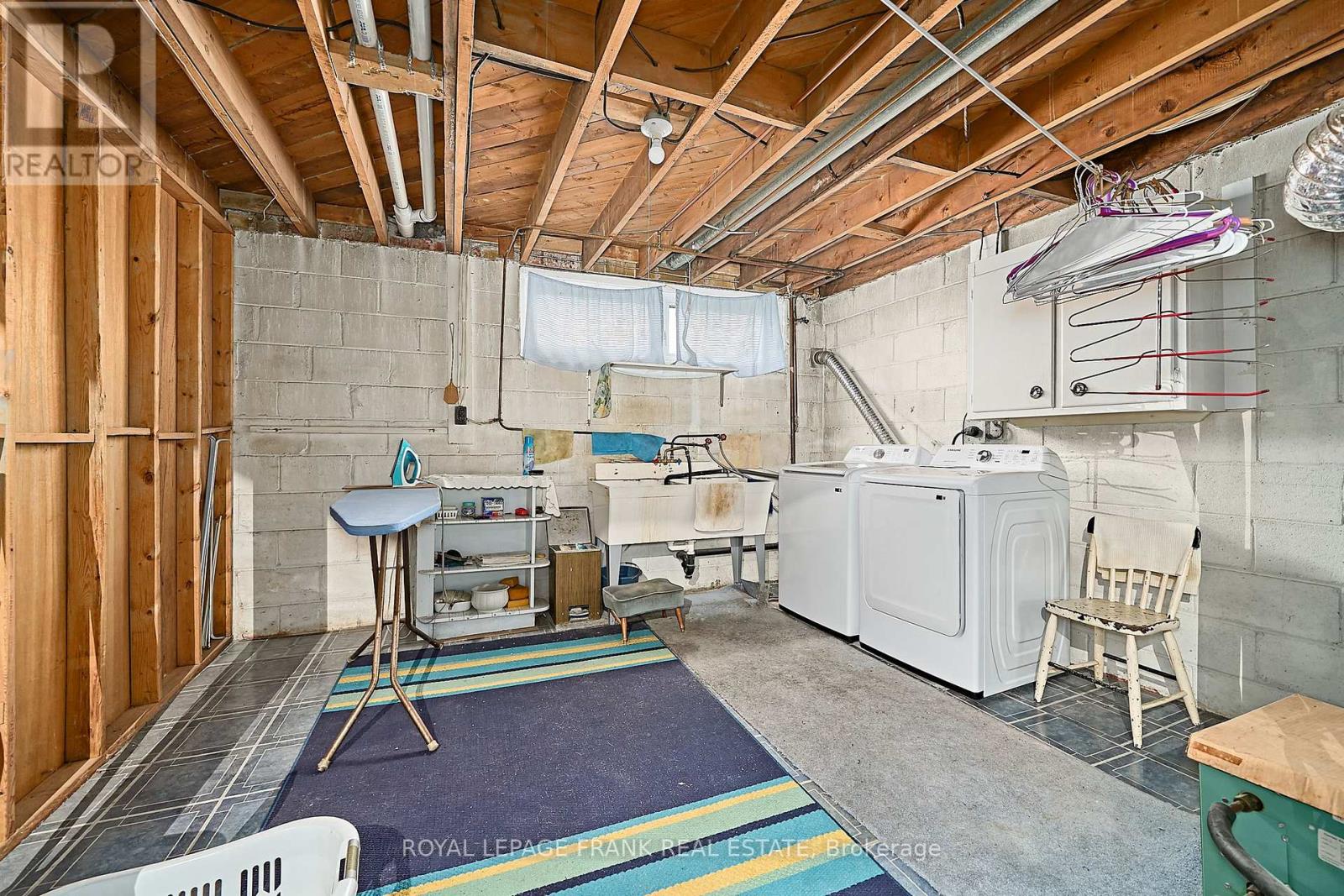 28 Winnipeg Road, Toronto, Ontario  M9P 2E4 - Photo 22 - W12393513