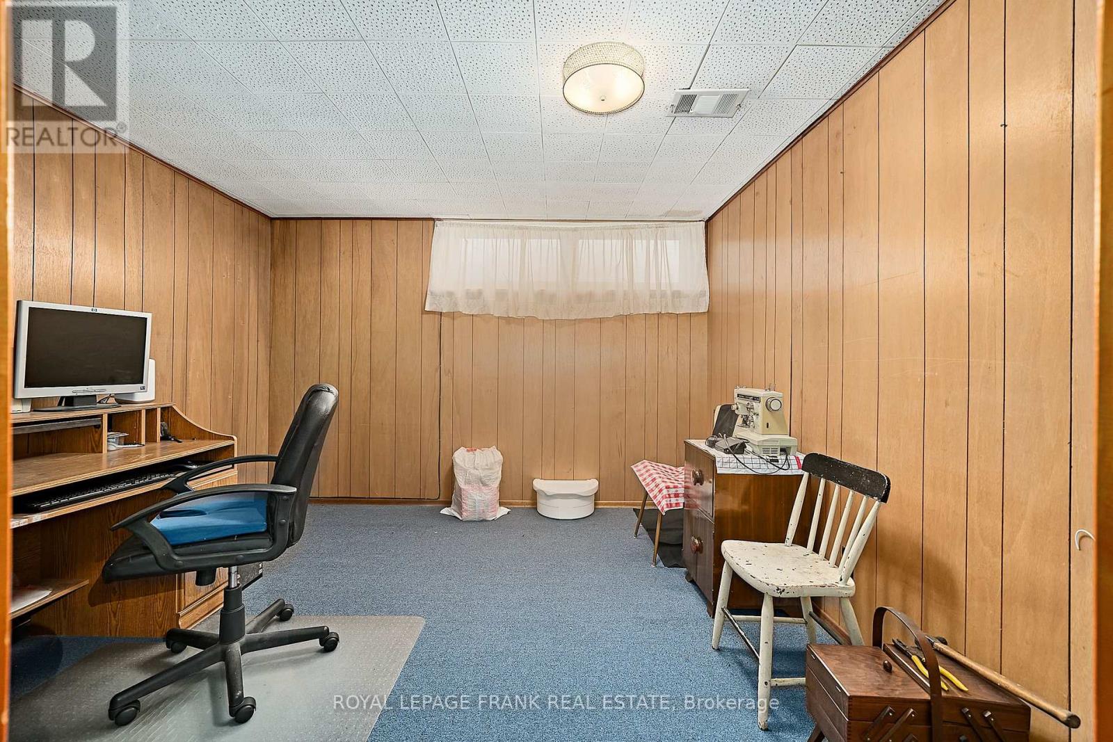 28 Winnipeg Road, Toronto, Ontario  M9P 2E4 - Photo 23 - W12393513