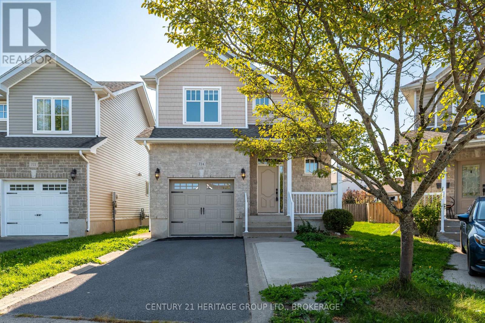 Property at 724 MARGARET WAY image 1