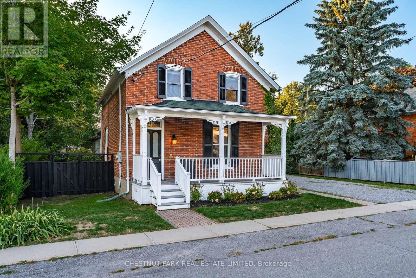 15 Jane Street, Prince Edward County, Ontario K0K 2T0 - Photo 3 - X12393494