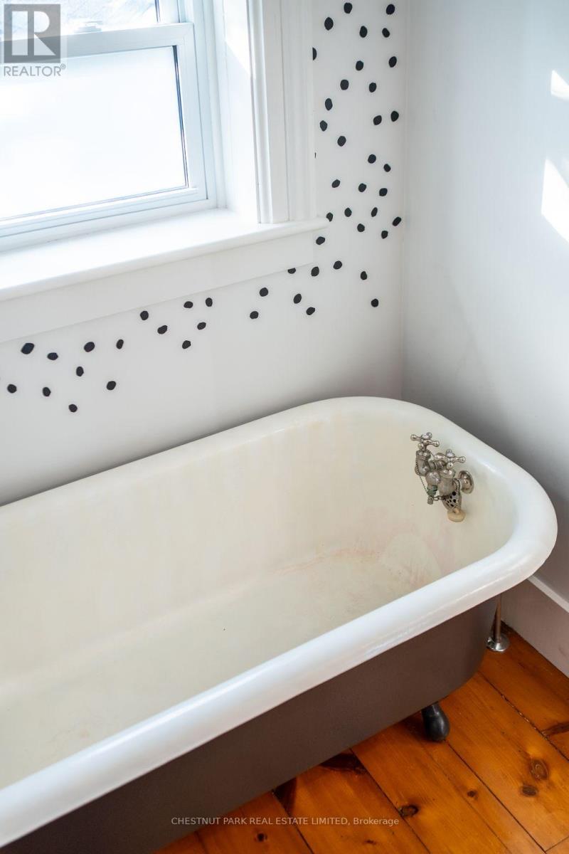 15 Jane Street, Prince Edward County, Ontario K0K 2T0 - Photo 35 - X12393494