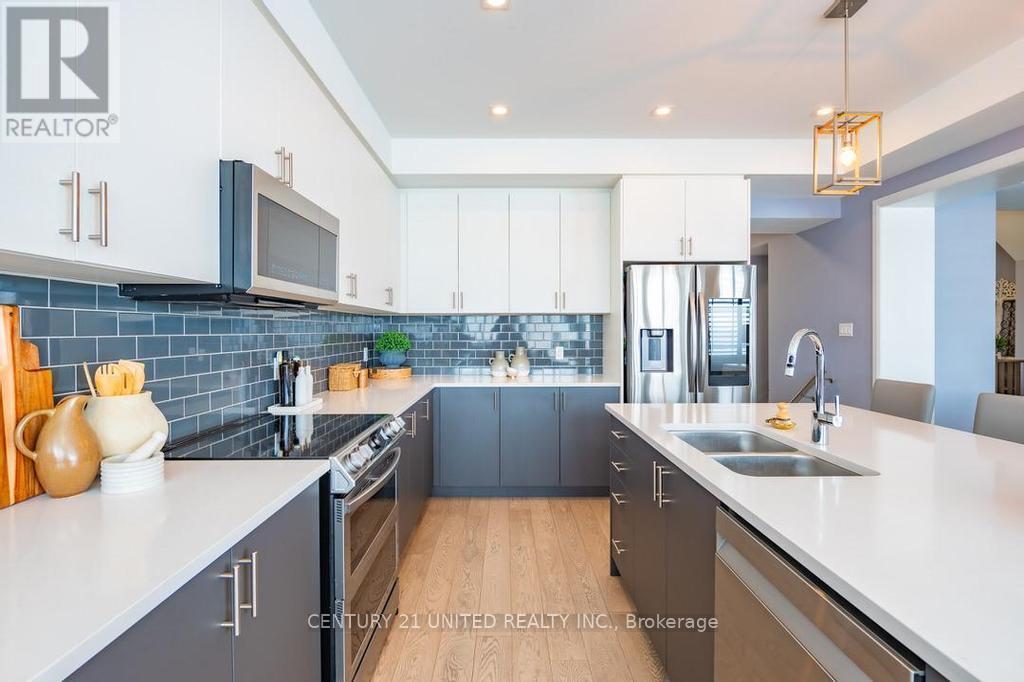 531 Clayton Avenue, Peterborough, Ontario  K9K 0G3 - Photo 4 - X12393518