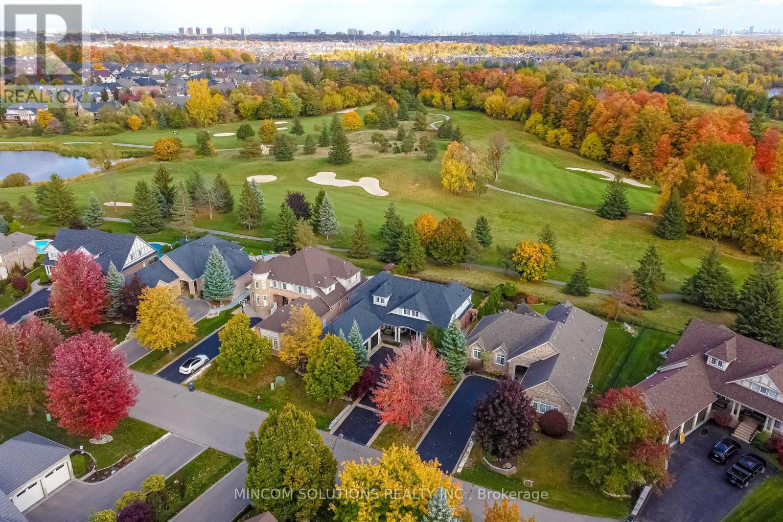 35 Links Lane, Brampton (Credit Valley), Ontario  L6Y 5H2 - Photo 46 - W12393423