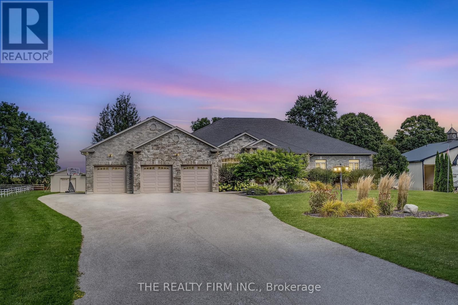 22060 Nissouri Road, Thames Centre, Ontario  N0M 2P0 - Photo 2 - X12393467