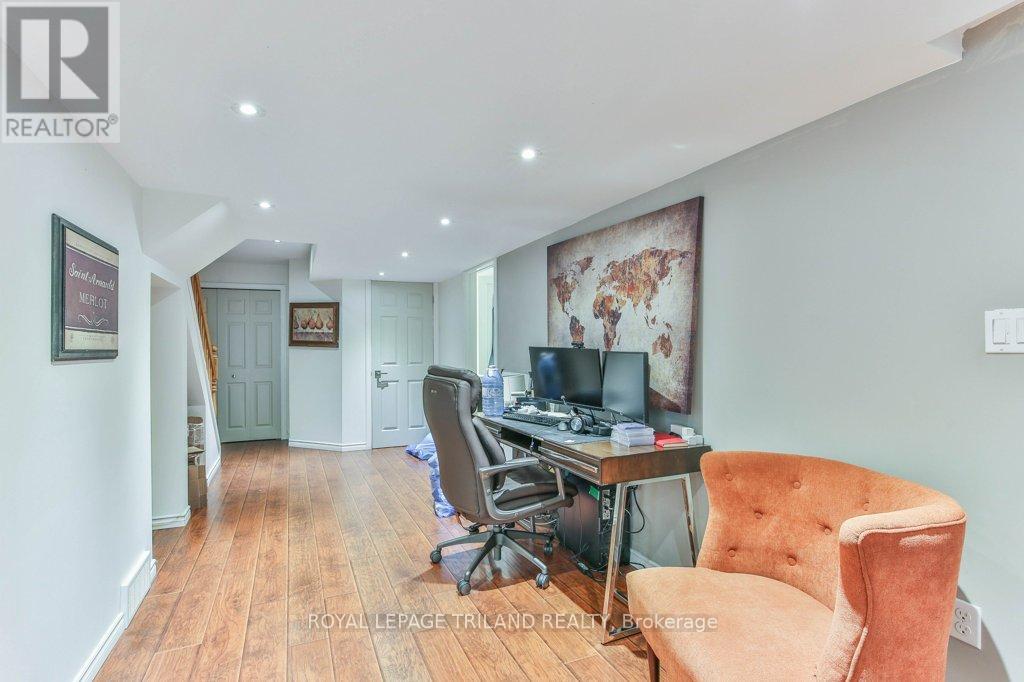97 Timber Drive, London South, Ontario  N6K 3V6 - Photo 26 - X12393493