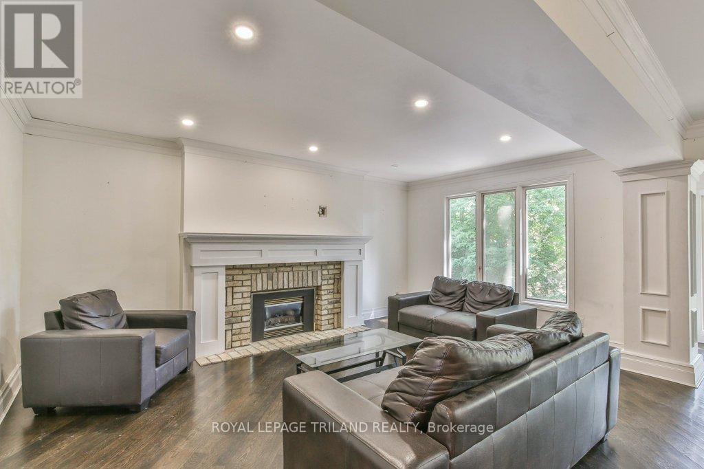 97 Timber Drive, London South, Ontario  N6K 3V6 - Photo 3 - X12393493