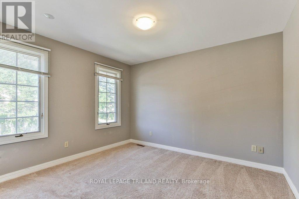 97 Timber Drive, London South, Ontario  N6K 3V6 - Photo 39 - X12393493