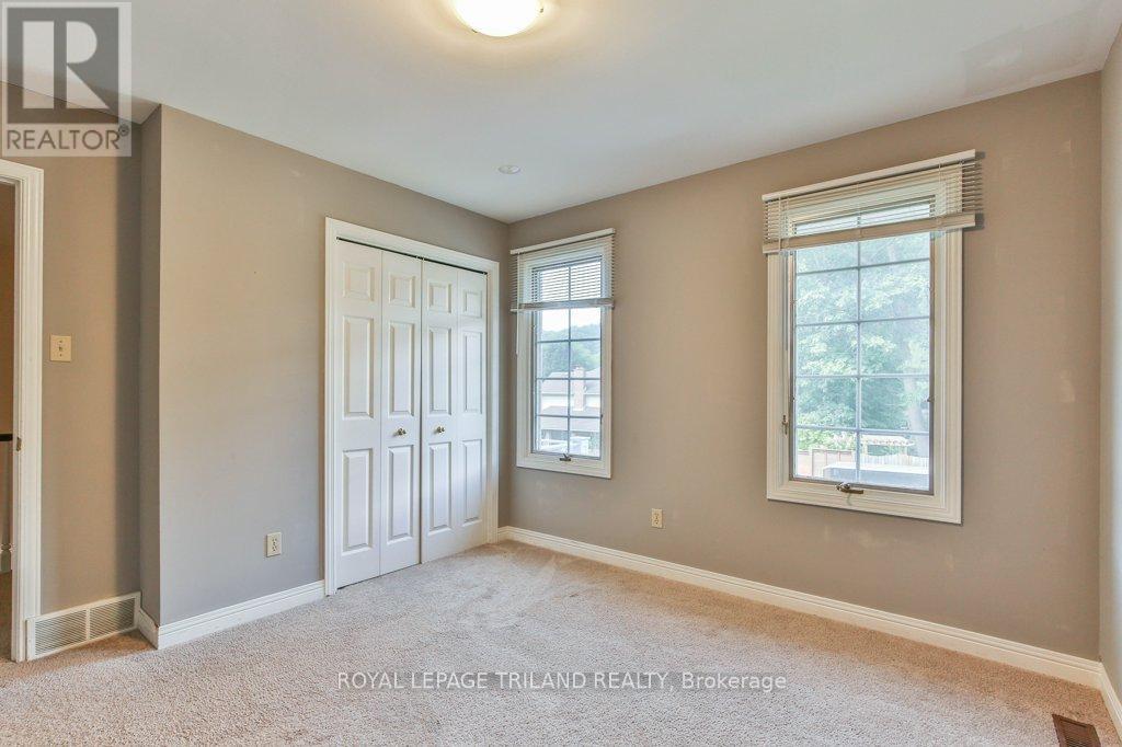 97 Timber Drive, London South, Ontario  N6K 3V6 - Photo 40 - X12393493