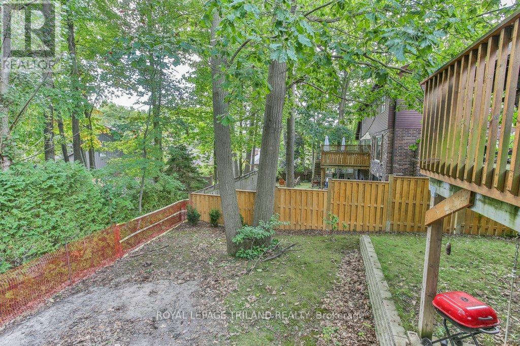 97 Timber Drive, London South, Ontario  N6K 3V6 - Photo 44 - X12393493