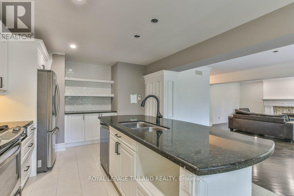 97 Timber Drive, London South, Ontario  N6K 3V6 - Photo 6 - X12393493