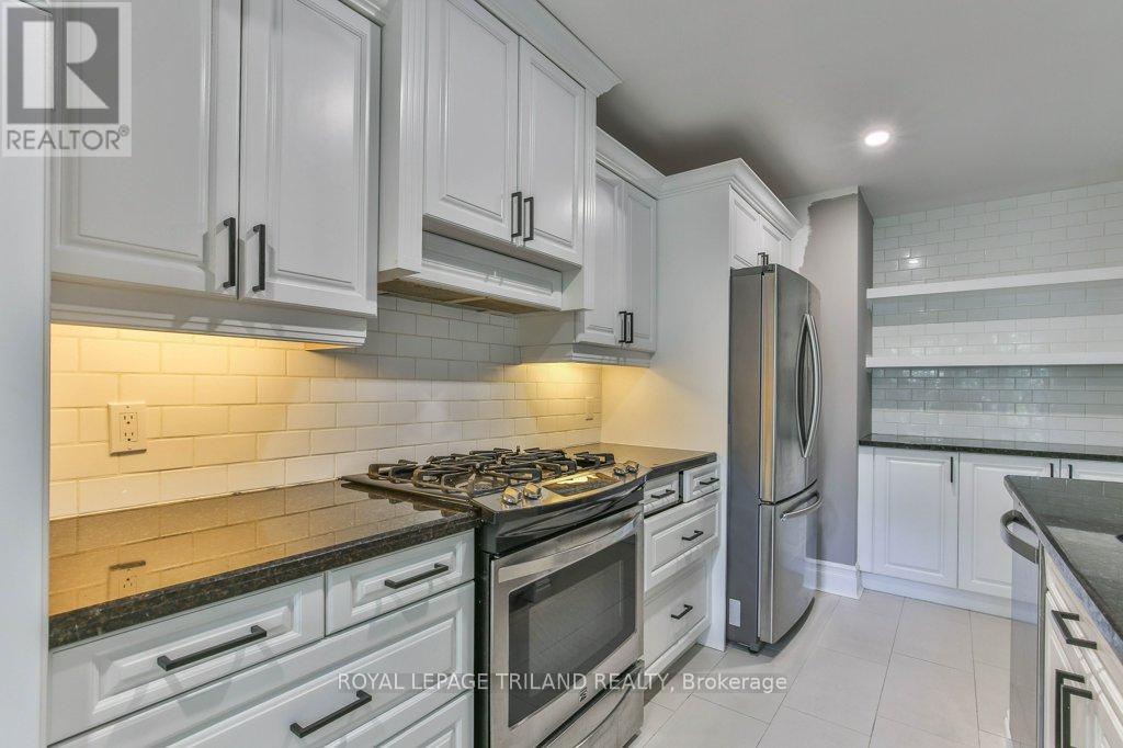 97 Timber Drive, London South, Ontario  N6K 3V6 - Photo 7 - X12393493