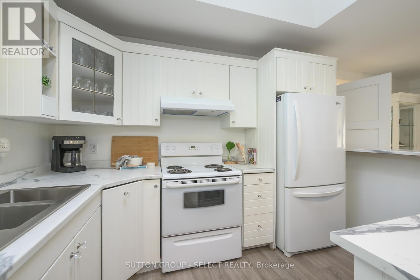 213 Main Street, Lucan Biddulph, Ontario  N0M 2J0 - Photo 35 - X12393560
