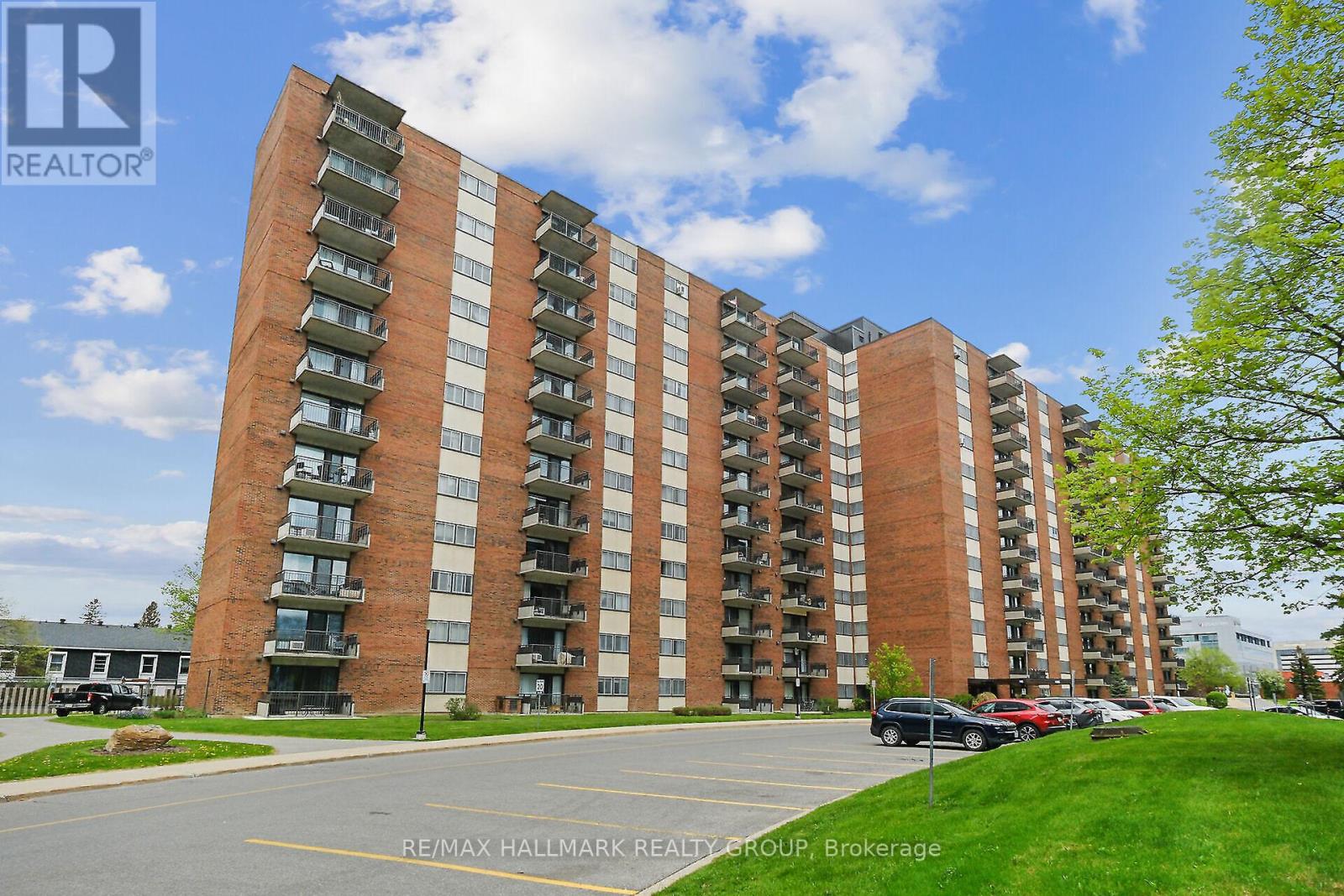 903 - 1485 Baseline Road, Ottawa, Ontario  K2C 3L8 - Photo 1 - X12393471