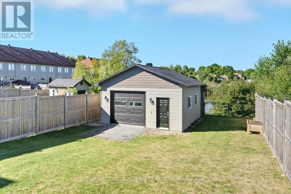 Property at 202 BOURDEAU STREET image 3