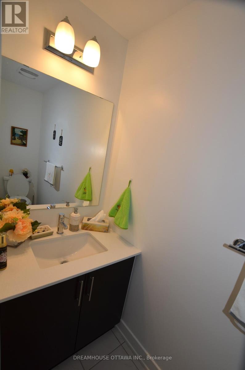 257 Finsbury Avenue, Ottawa, Ontario  K2S 2Y2 - Photo 14 - X12393510