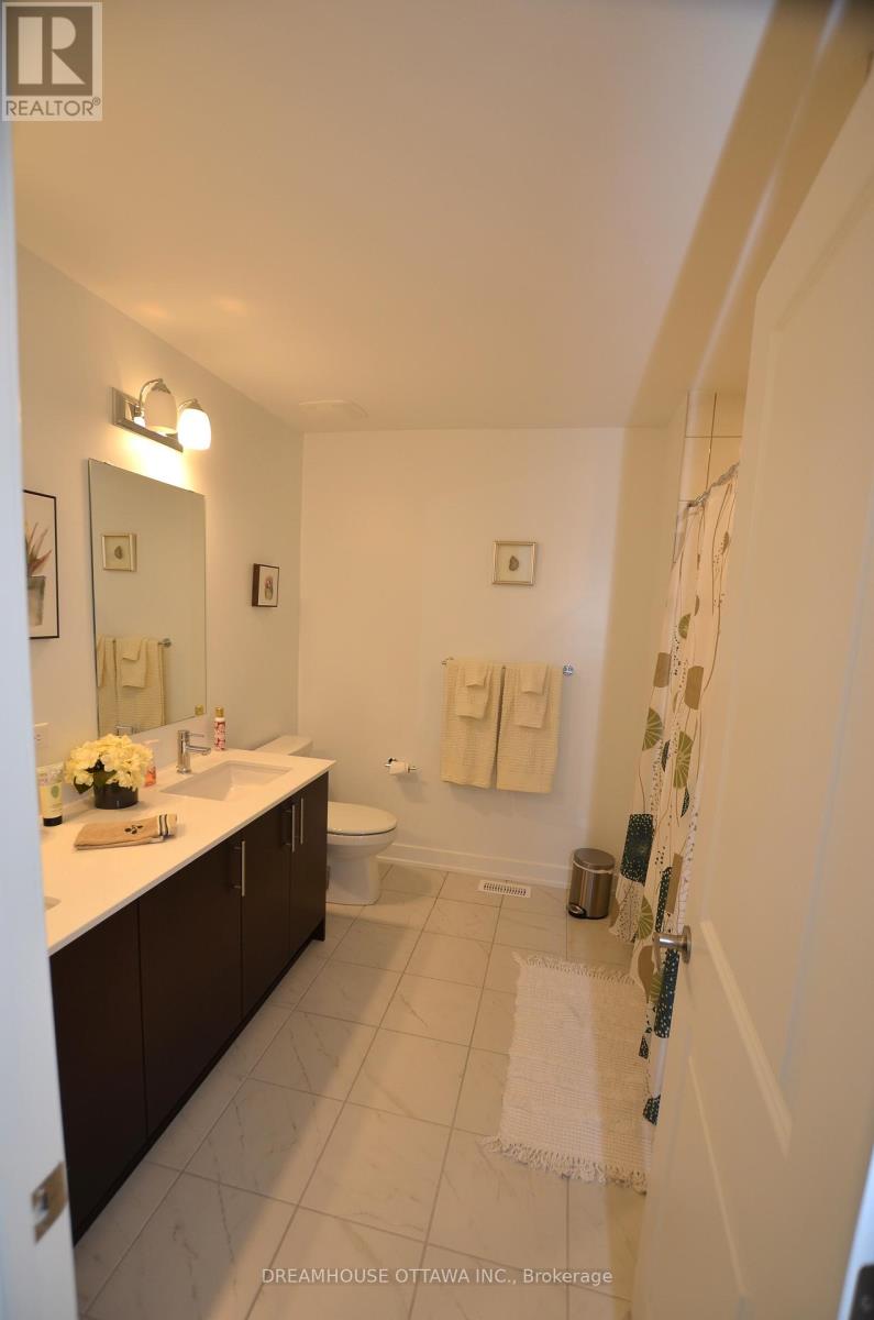 257 Finsbury Avenue, Ottawa, Ontario  K2S 2Y2 - Photo 17 - X12393510