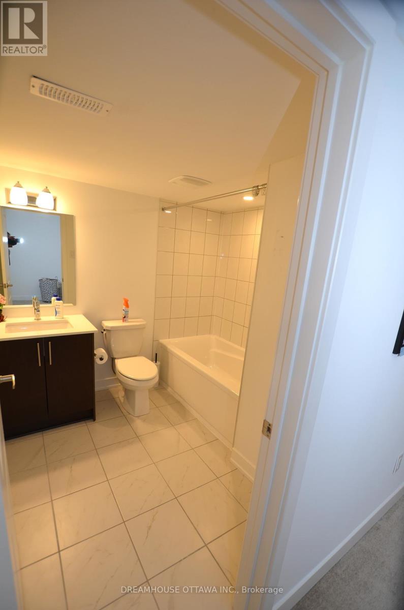 257 Finsbury Avenue, Ottawa, Ontario  K2S 2Y2 - Photo 18 - X12393510