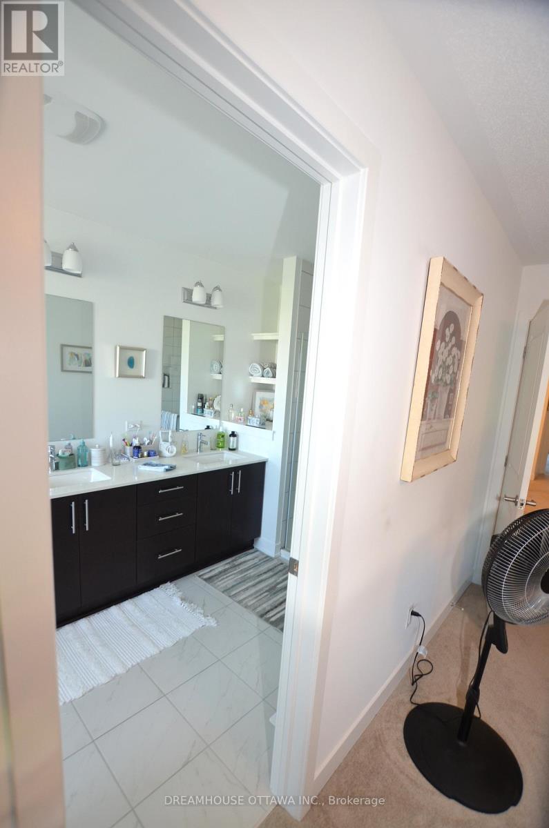 257 Finsbury Avenue, Ottawa, Ontario  K2S 2Y2 - Photo 24 - X12393510