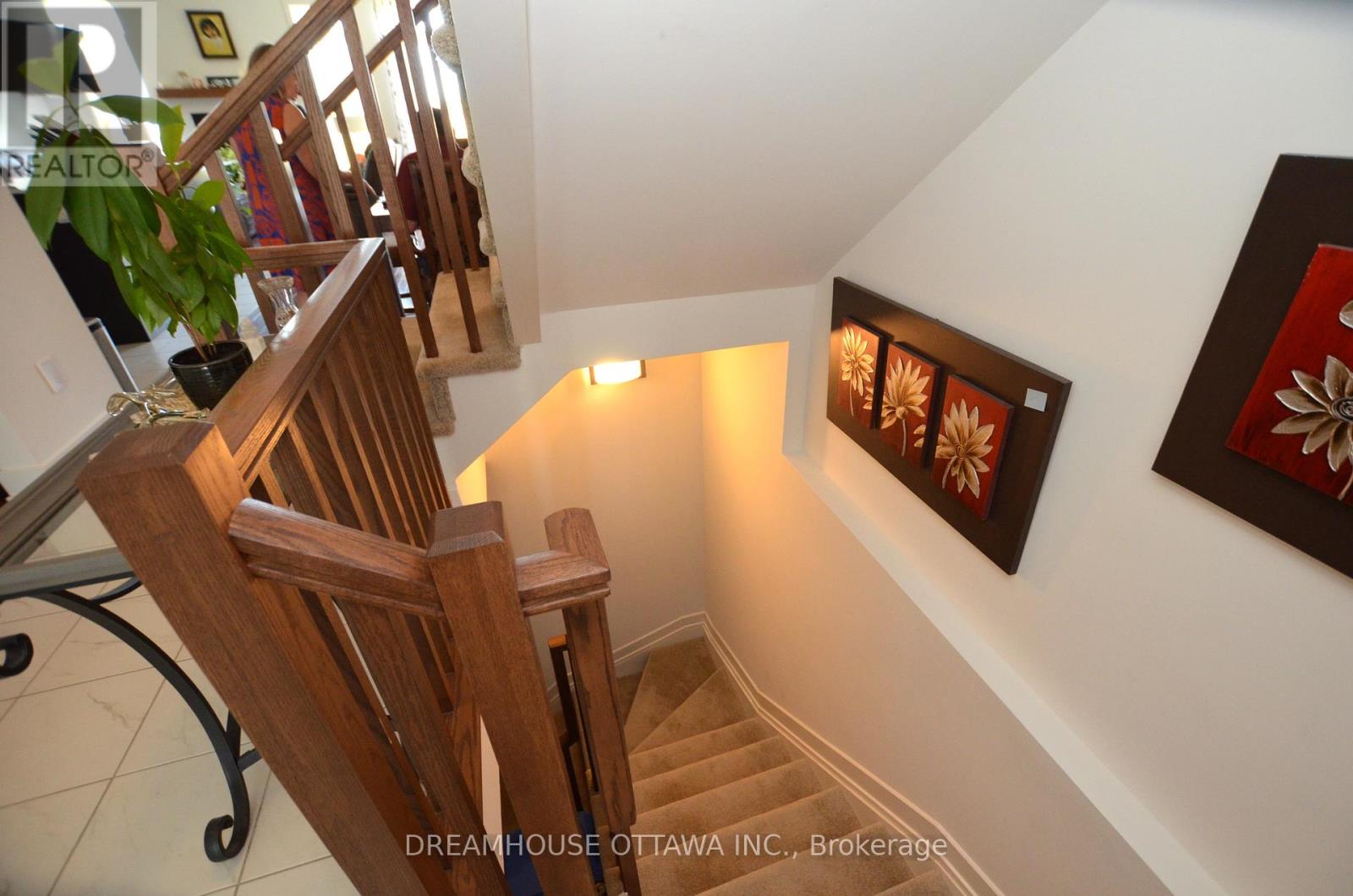 257 Finsbury Avenue, Ottawa, Ontario  K2S 2Y2 - Photo 30 - X12393510