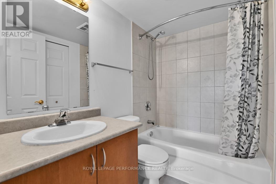 407 - 429 Somerset Street W, Ottawa, Ontario  K1P 2P5 - Photo 14 - X12393536