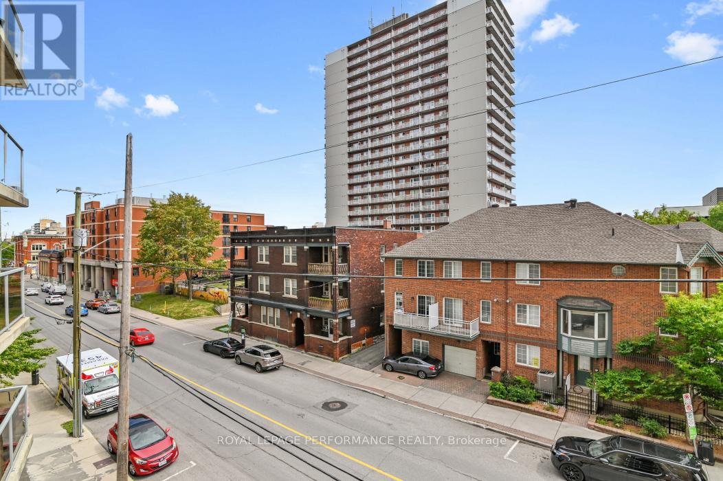 407 - 429 Somerset Street W, Ottawa, Ontario  K1P 2P5 - Photo 16 - X12393536