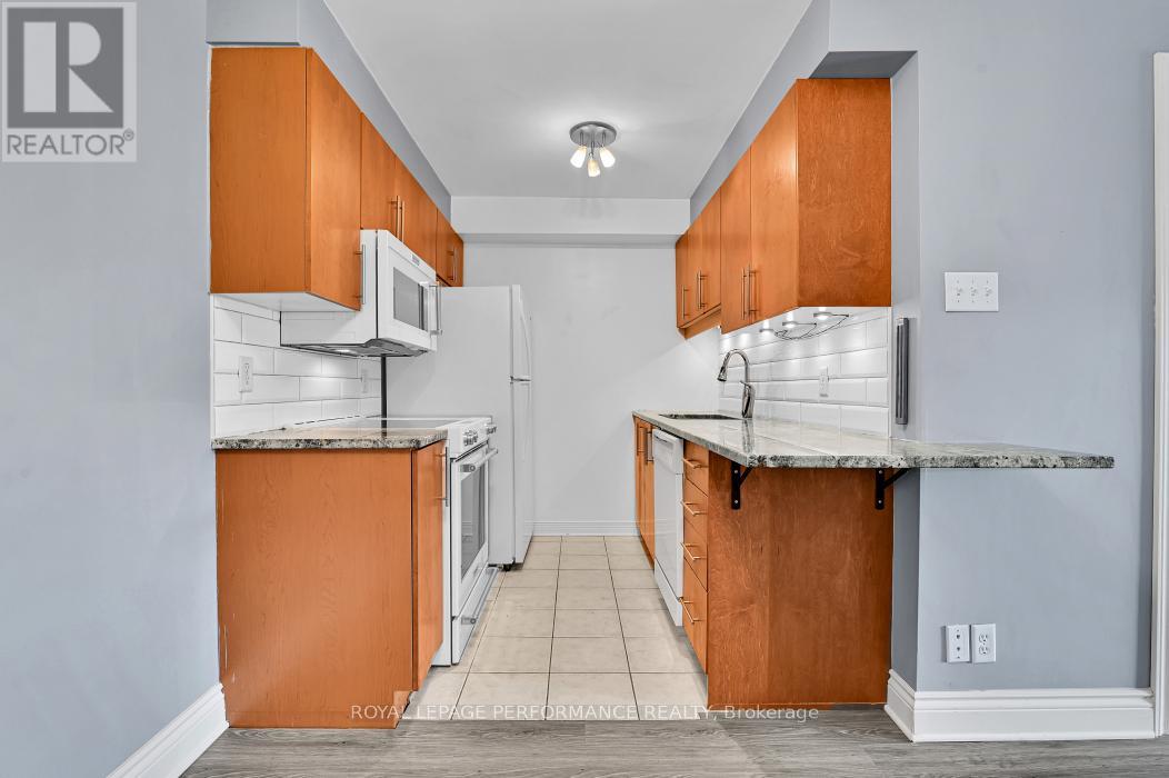 407 - 429 Somerset Street W, Ottawa, Ontario  K1P 2P5 - Photo 8 - X12393536
