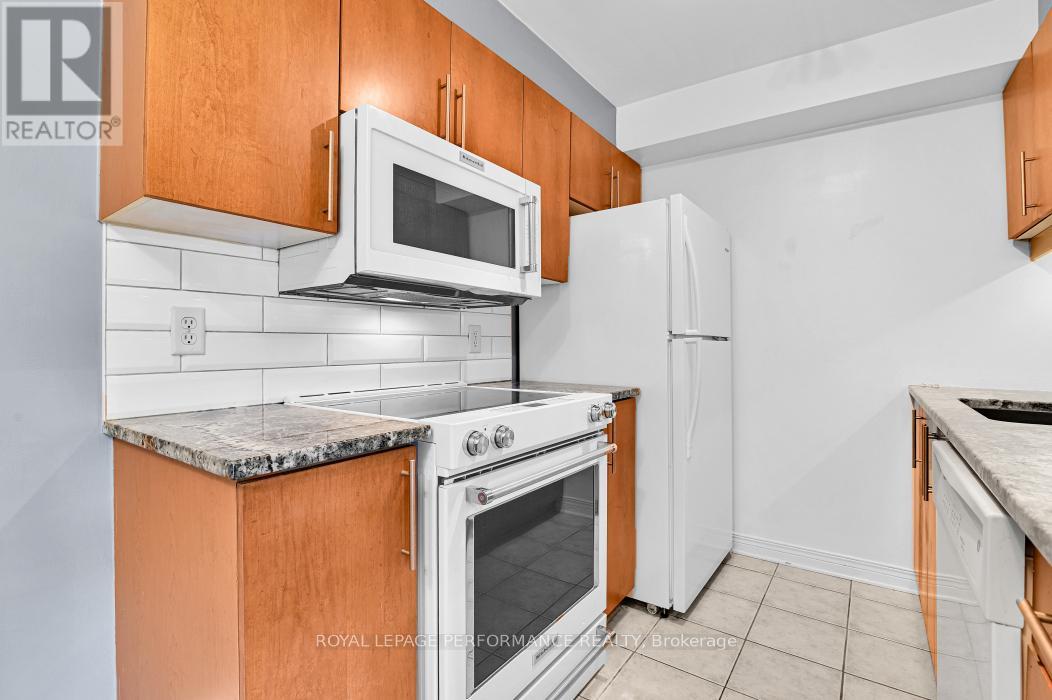 407 - 429 Somerset Street W, Ottawa, Ontario  K1P 2P5 - Photo 9 - X12393536