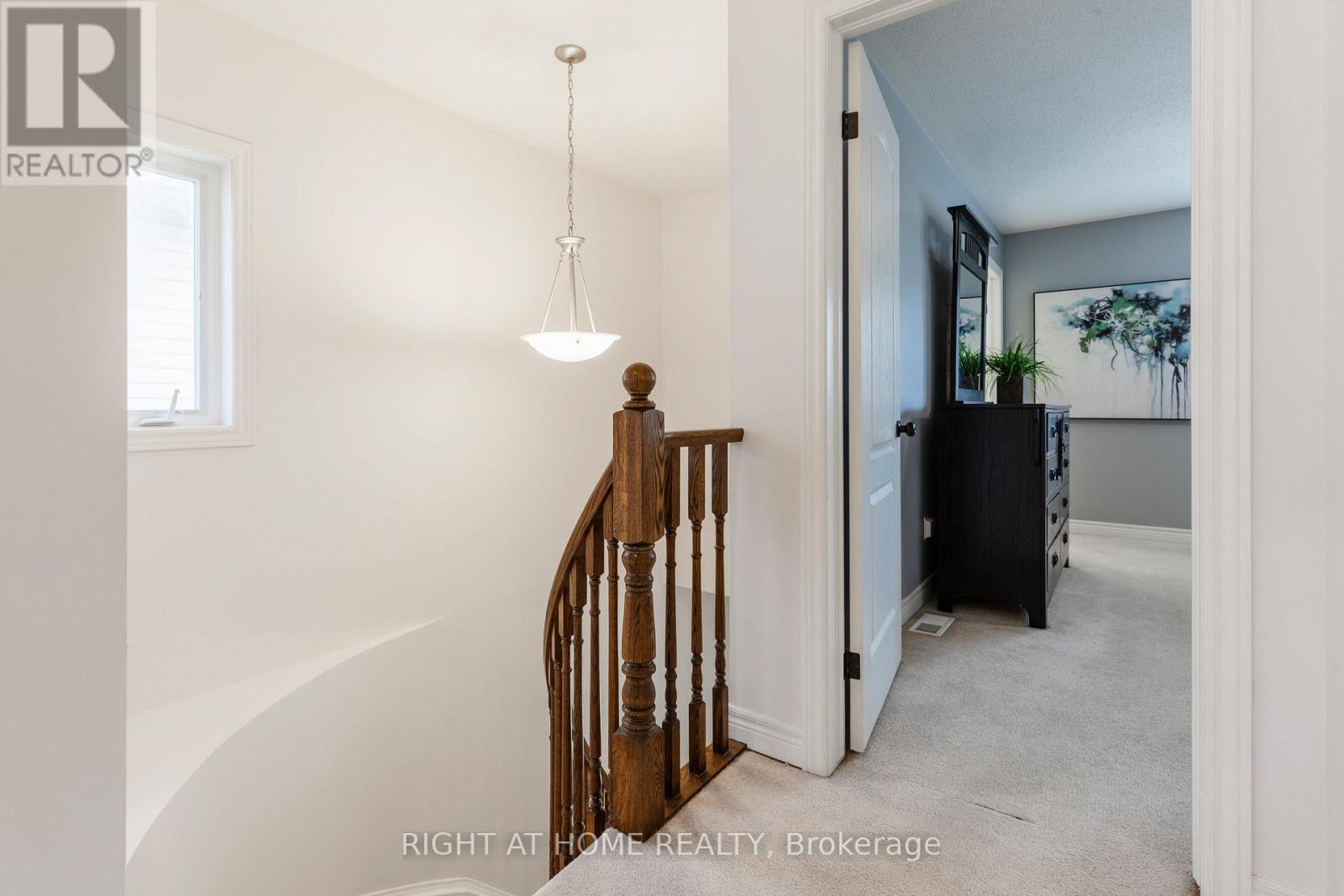 56 Marina Point Crescent, Hamilton, Ontario  L8E 0E4 - Photo 26 - X12393400