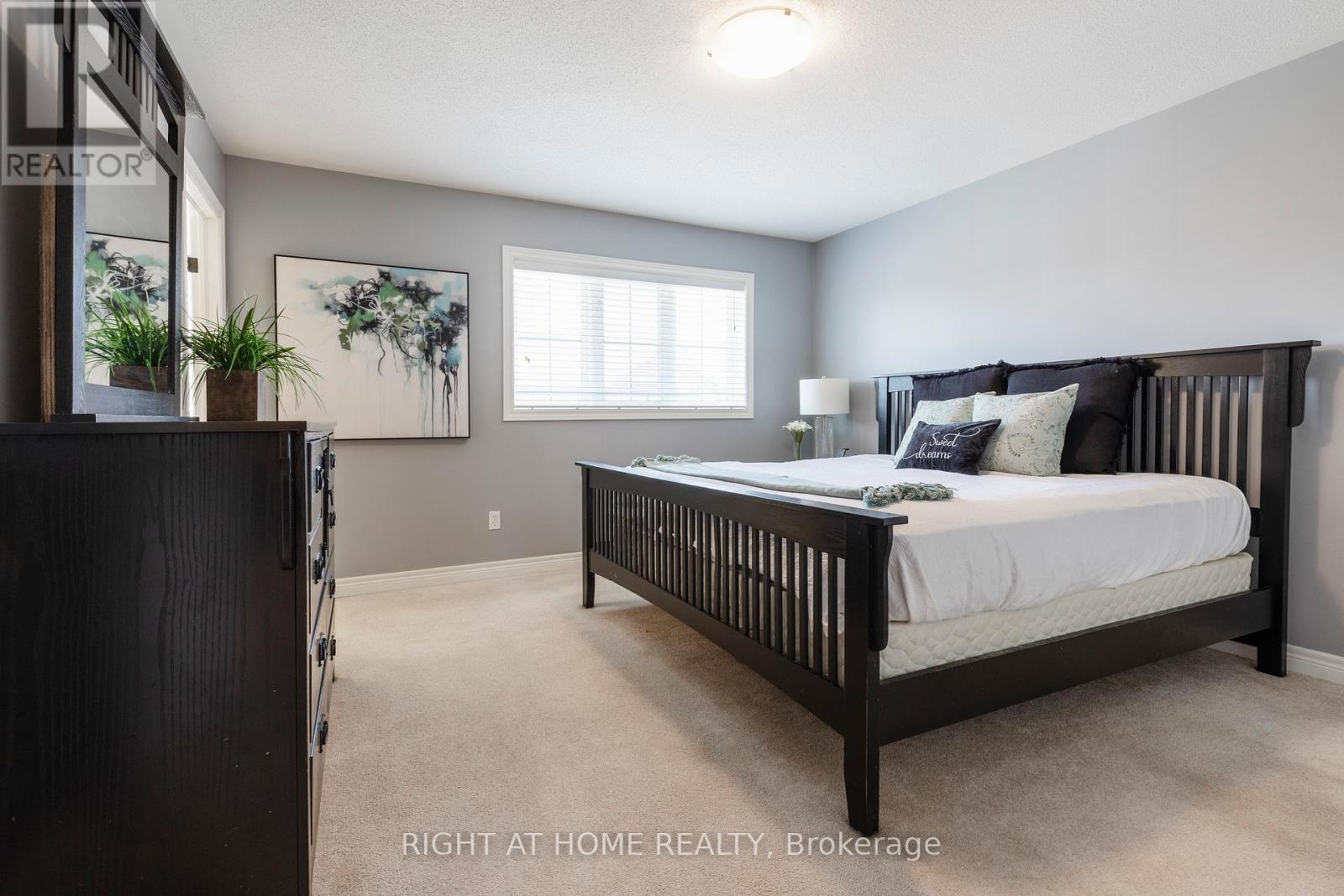 56 Marina Point Crescent, Hamilton, Ontario  L8E 0E4 - Photo 28 - X12393400