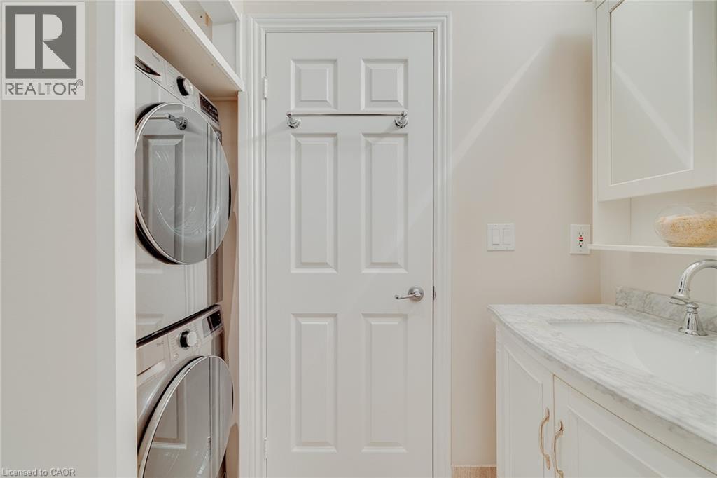 633 Avonwick Avenue, Mississauga, Ontario  L5R 3N9 - Photo 13 - 40763019