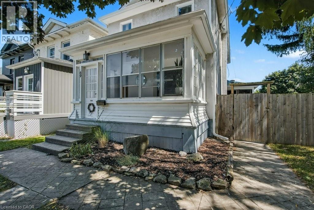Property at 69 BOND Street image 2