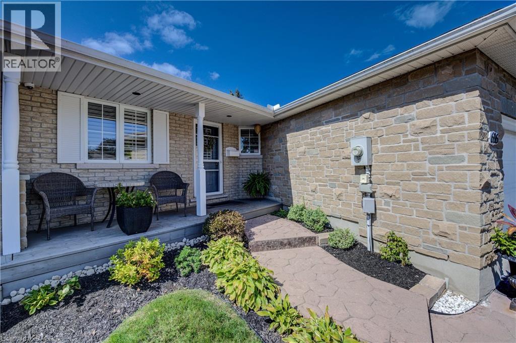 Property at 616 SPINNAKER Crescent image 4