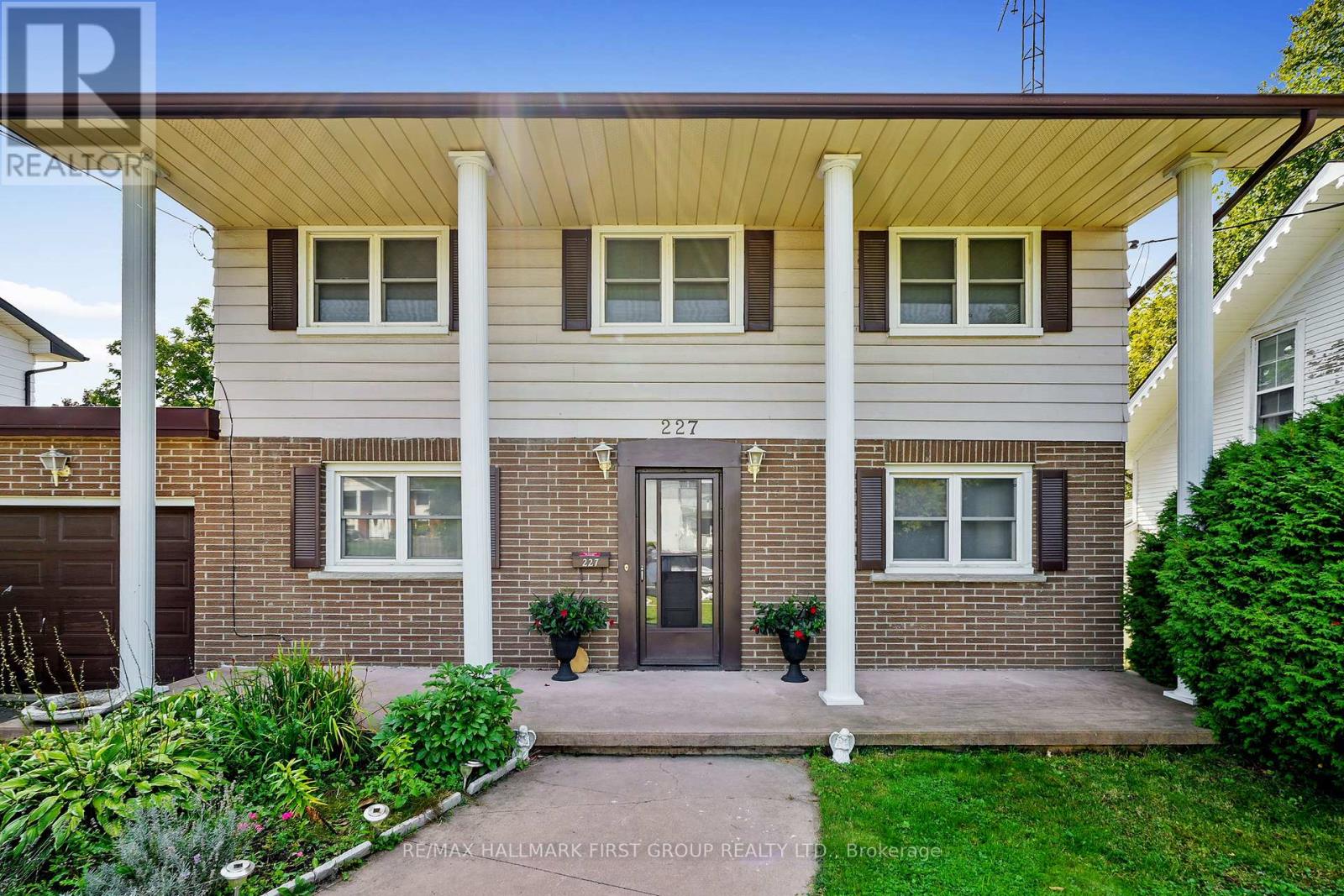 227 Queen Street, Cobourg, Ontario  K9A 1N4 - Photo 2 - X12388178