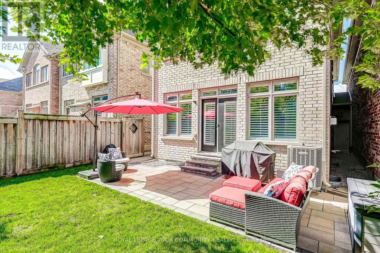 17 Claudview Street, King (King City), Ontario  L7B 0C6 - Photo 38 - N12391554
