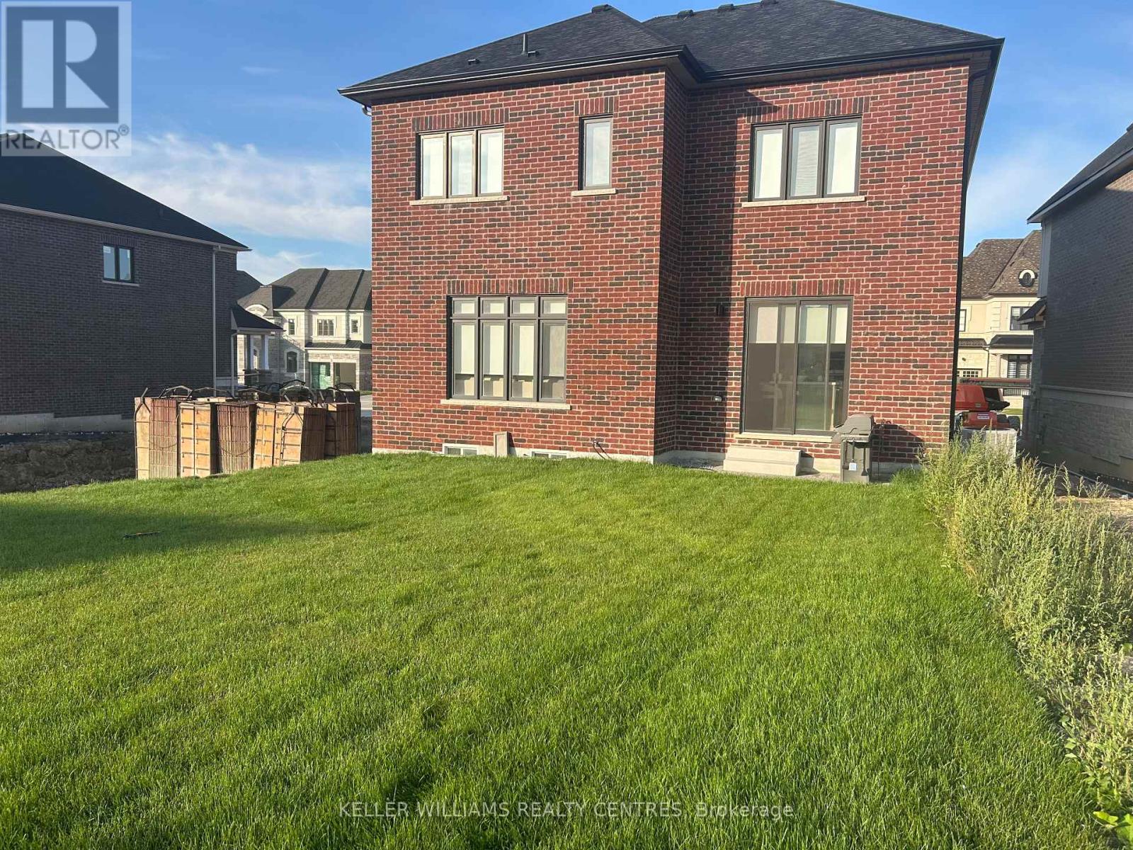 43 Bud Willmot Way, King, Ontario  L7B 0S7 - Photo 41 - N12393383
